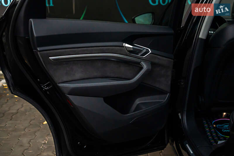Позашляховик / Кросовер Audi e-tron 2019 в Луцьку фото 56 Позашляховик / Кросовер Audi e-tron 2019 в Луцьку