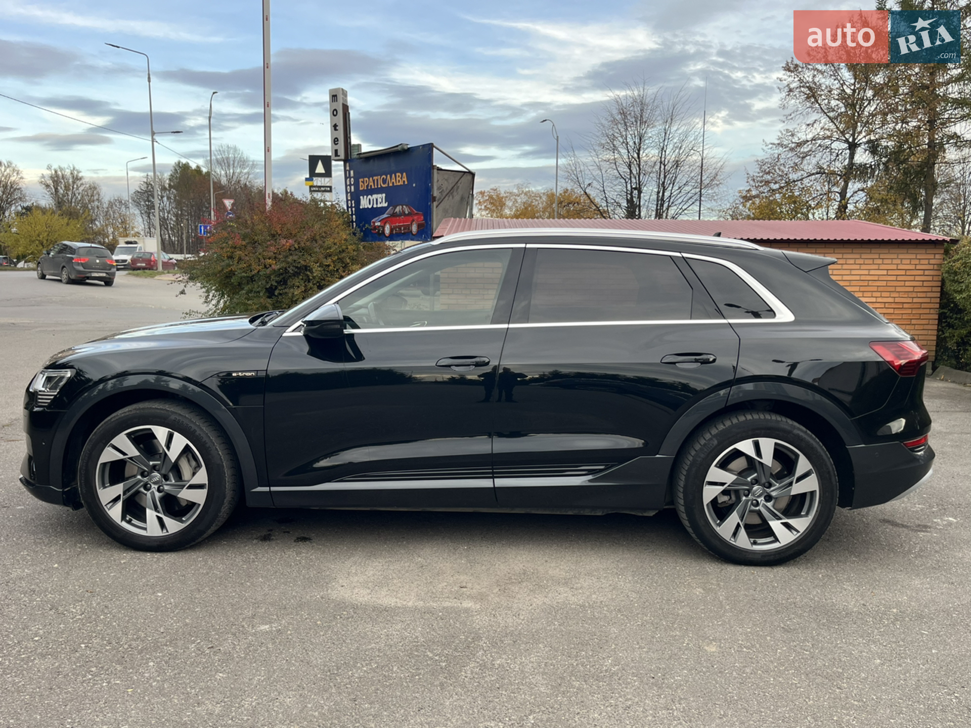 2018 Audi e-tron - мініатюра 9