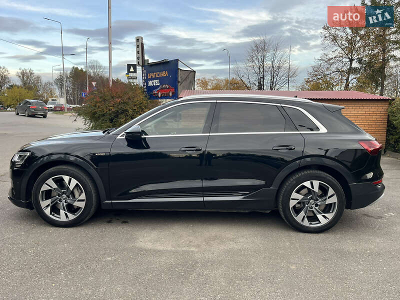 Позашляховик / Кросовер Audi e-tron 2018 в Тернополі фото 8 Позашляховик / Кросовер Audi e-tron 2018 в Тернополі