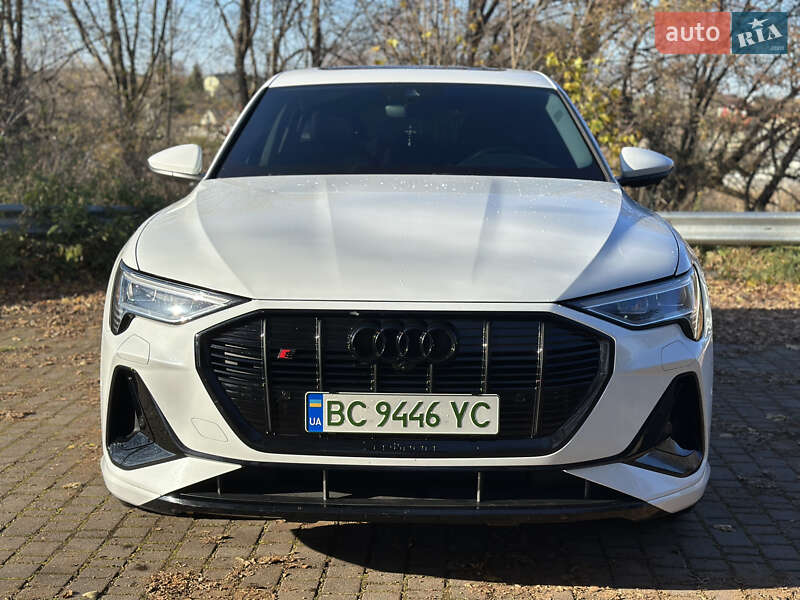 Внедорожник / Кроссовер Audi e-tron 2020 в Львове фото 3 Внедорожник / Кроссовер Audi e-tron 2020 в Львове