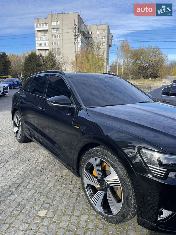 Внедорожник / Кроссовер Audi e-tron 2021 в Львове