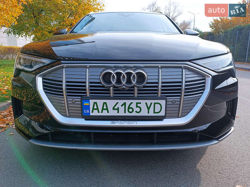 Внедорожник / Кроссовер Audi e-tron 2022 в Киеве
