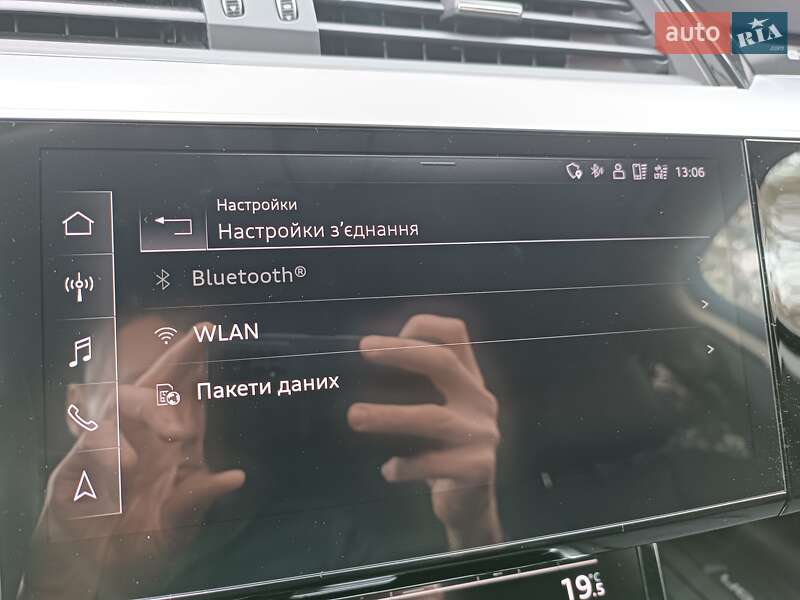 Внедорожник / Кроссовер Audi e-tron 2022 в Киеве