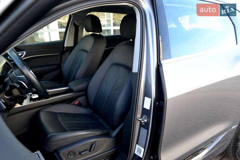 Позашляховик / Кросовер Audi e-tron 2020 в Хмельницькому фото 21 Позашляховик / Кросовер Audi e-tron 2020 в Хмельницькому