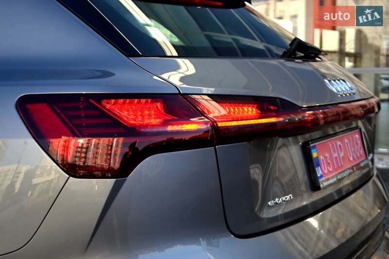 Позашляховик / Кросовер Audi e-tron 2020 в Хмельницькому фото 109 Позашляховик / Кросовер Audi e-tron 2020 в Хмельницькому