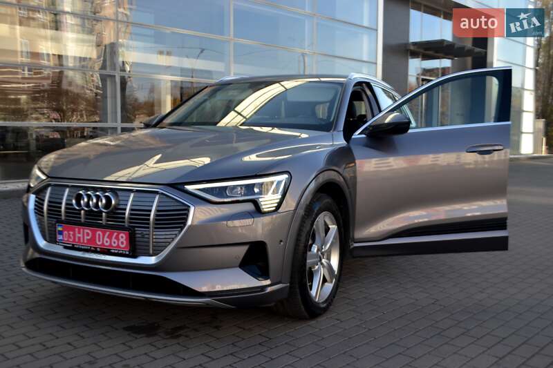 Позашляховик / Кросовер Audi e-tron 2020 в Хмельницькому фото 112 Позашляховик / Кросовер Audi e-tron 2020 в Хмельницькому
