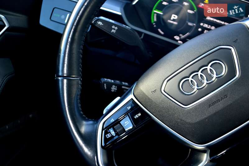 Позашляховик / Кросовер Audi e-tron 2020 в Хмельницькому фото 129 Позашляховик / Кросовер Audi e-tron 2020 в Хмельницькому