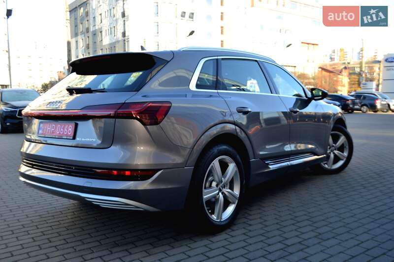 Позашляховик / Кросовер Audi e-tron 2020 в Хмельницькому фото 191 Позашляховик / Кросовер Audi e-tron 2020 в Хмельницькому