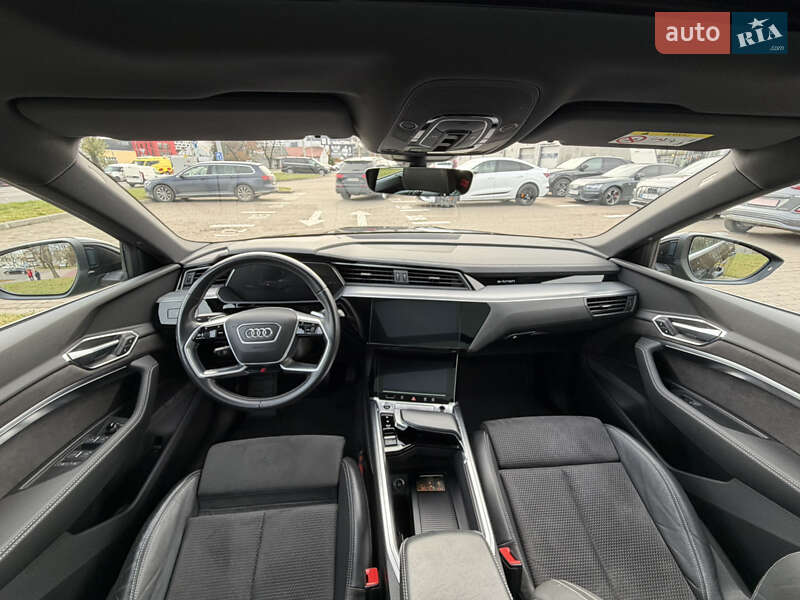 Позашляховик / Кросовер Audi e-tron 2021 в Львові фото 26 Позашляховик / Кросовер Audi e-tron 2021 в Львові