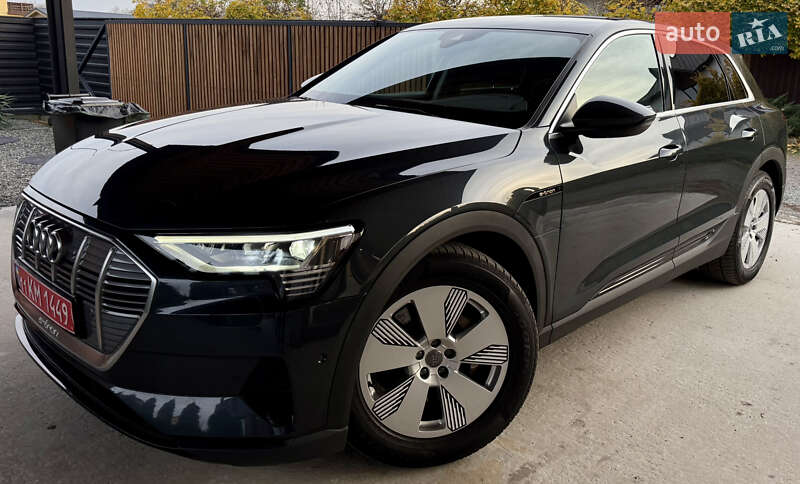 Внедорожник / Кроссовер Audi e-tron 2020 в Киеве фото 2 Внедорожник / Кроссовер Audi e-tron 2020 в Киеве