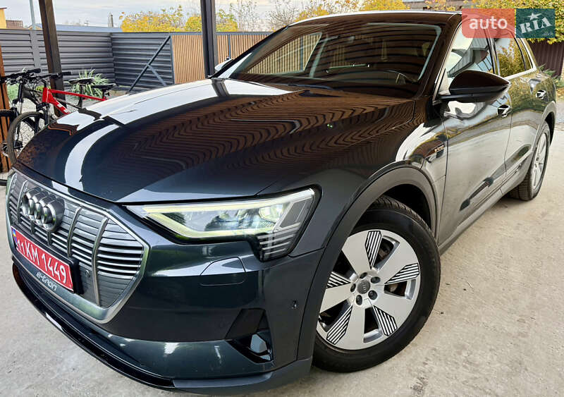 Внедорожник / Кроссовер Audi e-tron 2020 в Киеве фото 6 Внедорожник / Кроссовер Audi e-tron 2020 в Киеве