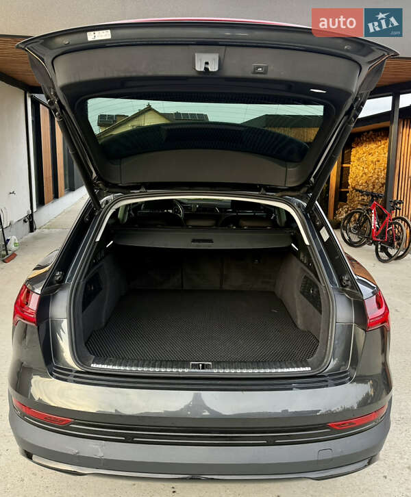 Внедорожник / Кроссовер Audi e-tron 2020 в Киеве фото 21 Внедорожник / Кроссовер Audi e-tron 2020 в Киеве