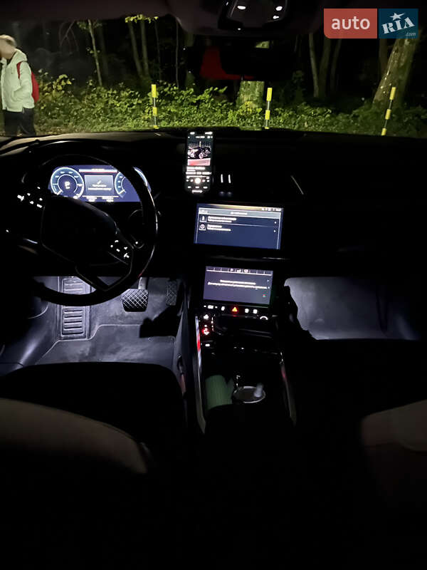 Внедорожник / Кроссовер Audi e-tron 2020 в Киеве фото 37 Внедорожник / Кроссовер Audi e-tron 2020 в Киеве