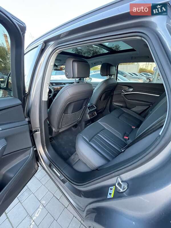 Позашляховик / Кросовер Audi e-tron 2020 в Львові