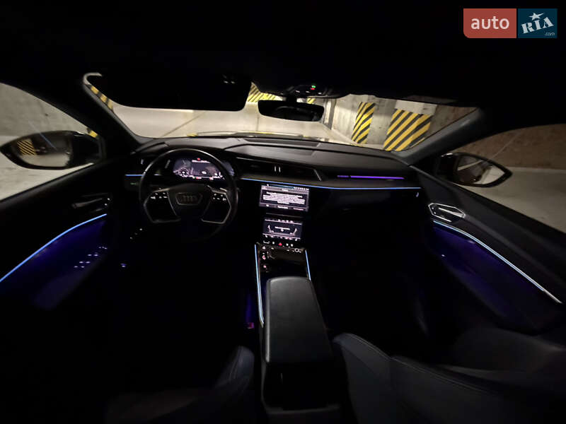 Позашляховик / Кросовер Audi e-tron 2021 в Львові фото 59 Позашляховик / Кросовер Audi e-tron 2021 в Львові