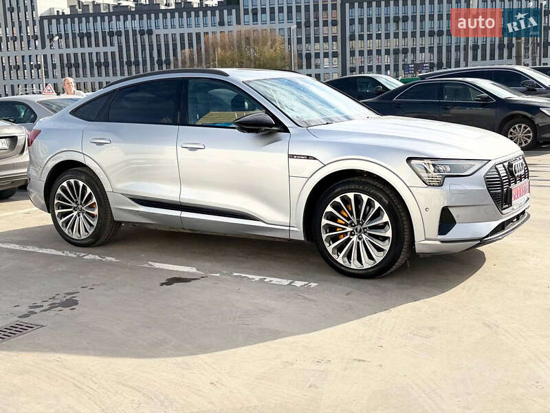 Внедорожник / Кроссовер Audi e-tron 2021 в Дрогобыче