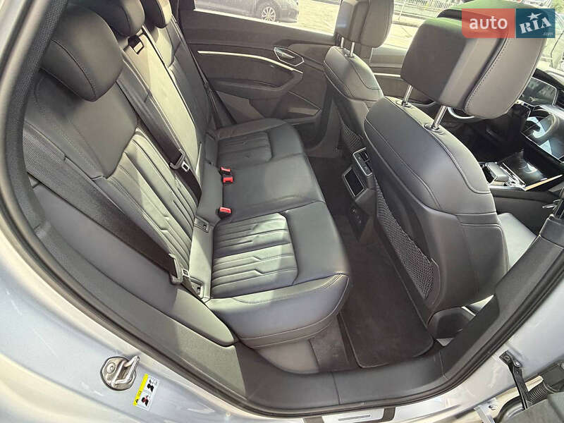 Внедорожник / Кроссовер Audi e-tron 2021 в Дрогобыче