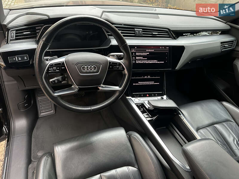 Позашляховик / Кросовер Audi e-tron 2019 в Івано-Франківську