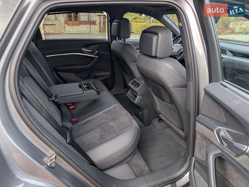 Позашляховик / Кросовер Audi e-tron 2020 в Тернополі