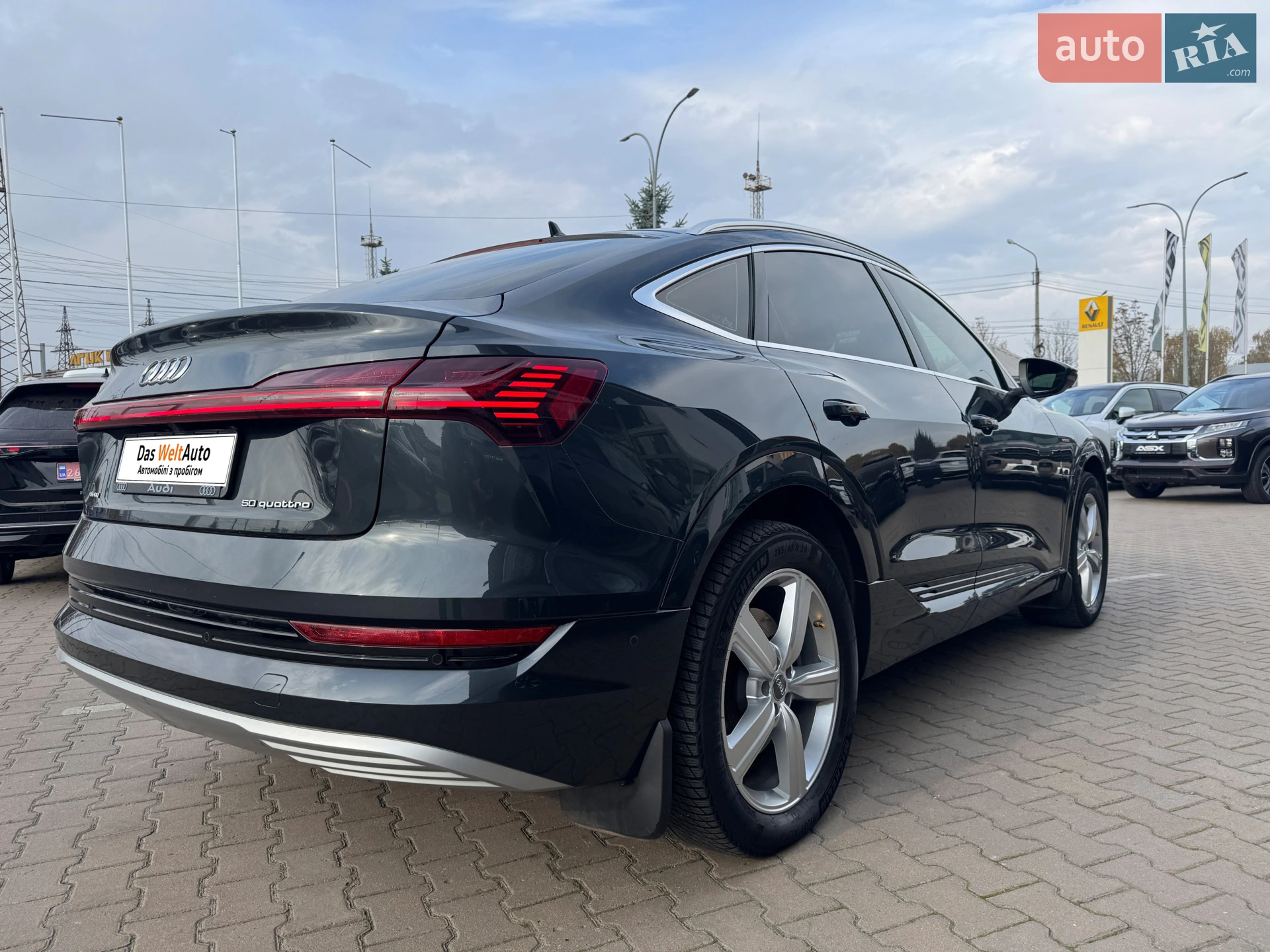 2020 Audi e-tron - мініатюра 10