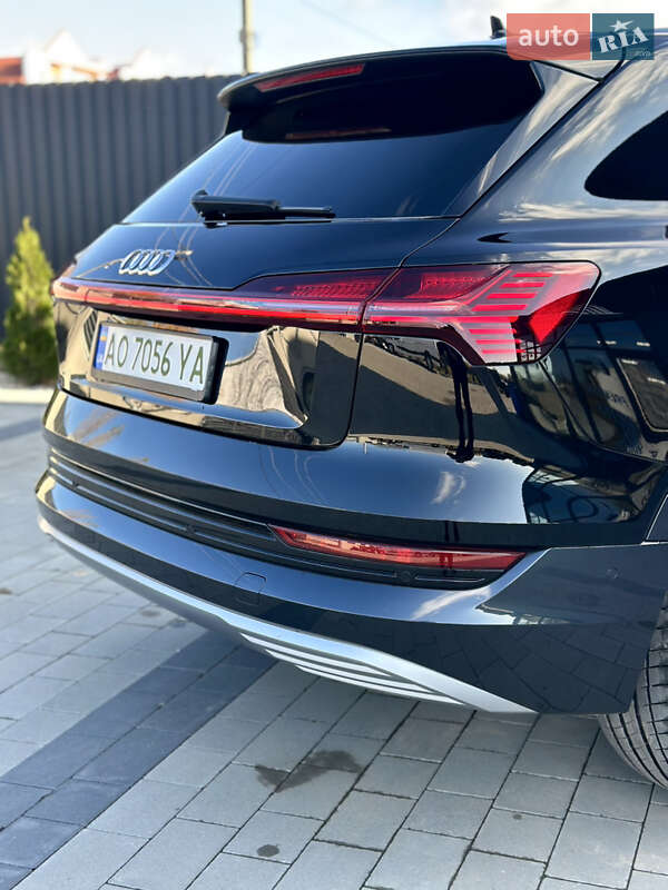 Внедорожник / Кроссовер Audi e-tron 2021 в Ужгороде