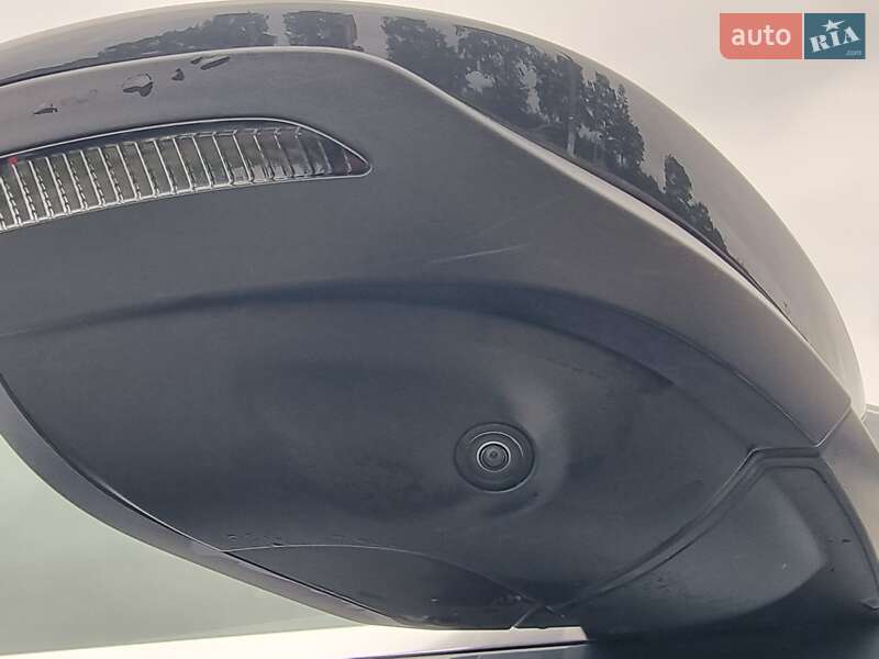 Позашляховик / Кросовер Audi e-tron 2020 в Чернівцях