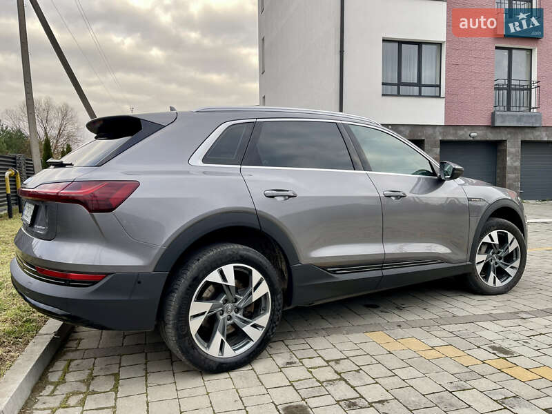 Внедорожник / Кроссовер Audi e-tron 2019 в Дрогобыче