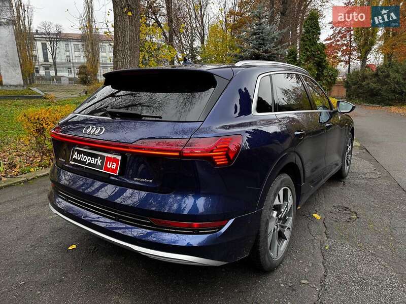 Позашляховик / Кросовер Audi e-tron 2020 в Києві