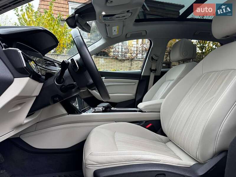 Позашляховик / Кросовер Audi e-tron 2020 в Києві