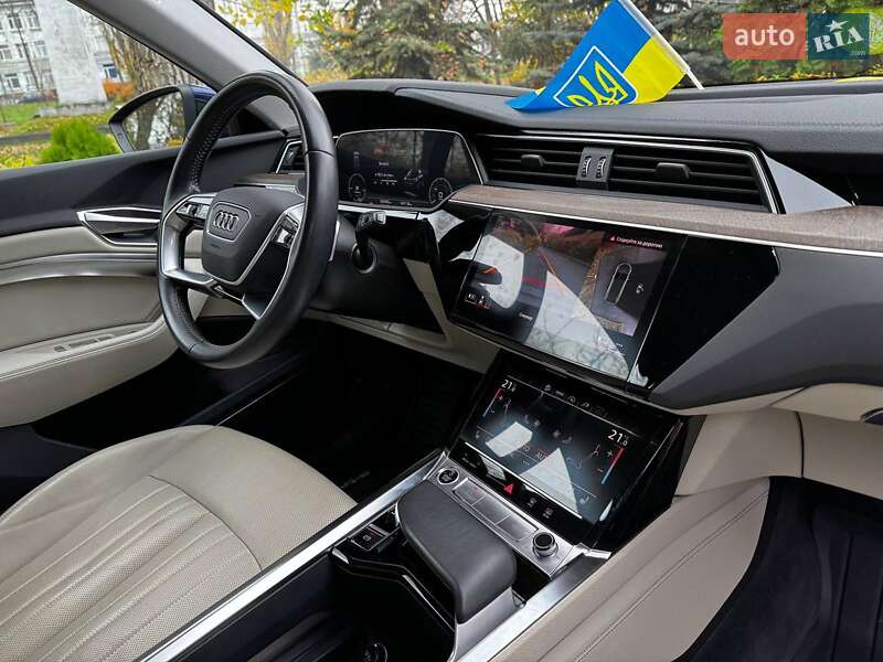 Позашляховик / Кросовер Audi e-tron 2020 в Києві