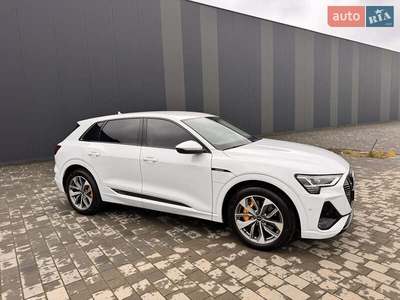 Позашляховик / Кросовер Audi e-tron 2023 в Хмельницькому фото 6 Позашляховик / Кросовер Audi e-tron 2023 в Хмельницькому