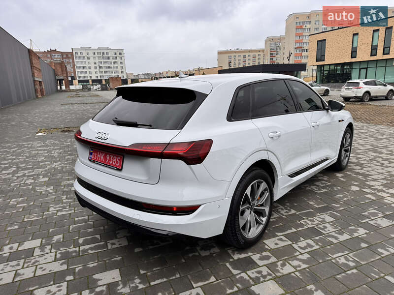Позашляховик / Кросовер Audi e-tron 2023 в Хмельницькому фото 9 Позашляховик / Кросовер Audi e-tron 2023 в Хмельницькому
