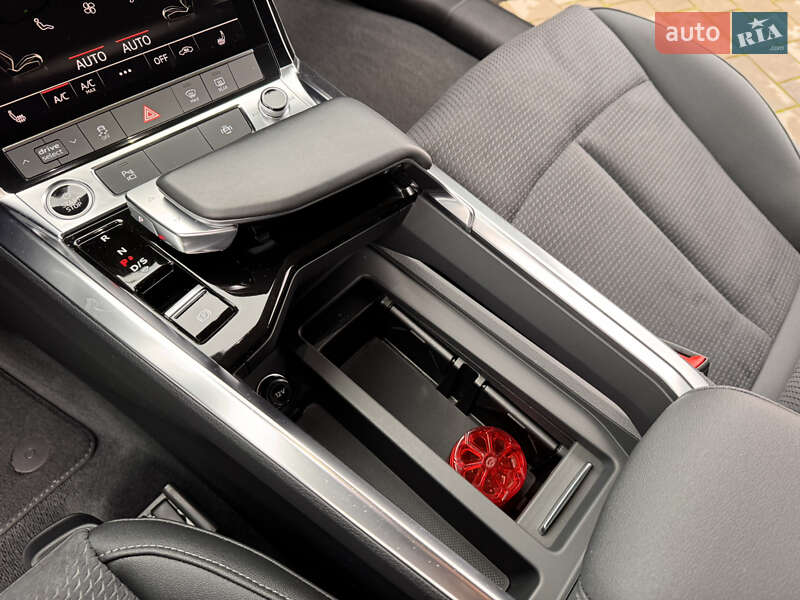 Позашляховик / Кросовер Audi e-tron 2023 в Хмельницькому фото 33 Позашляховик / Кросовер Audi e-tron 2023 в Хмельницькому