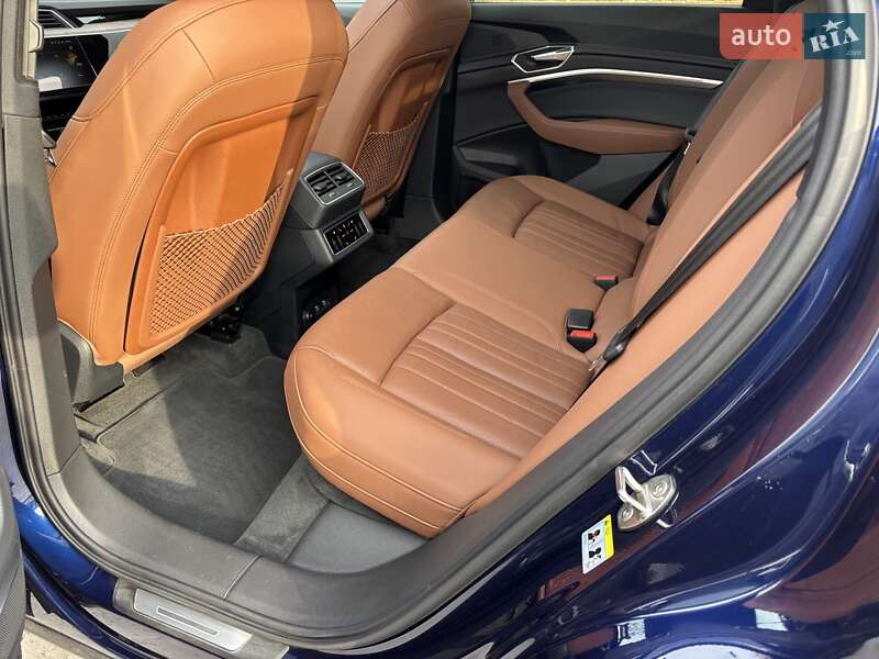 Внедорожник / Кроссовер Audi e-tron 2021 в Ирпене фото 14 Внедорожник / Кроссовер Audi e-tron 2021 в Ирпене