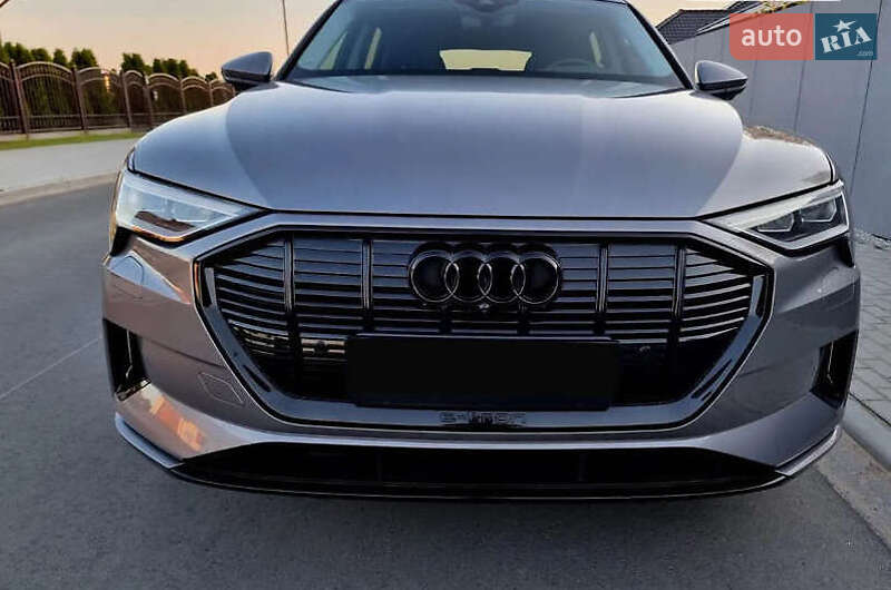 Позашляховик / Кросовер Audi e-tron 2021 в Одесі