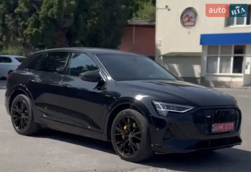 Audi e-tron