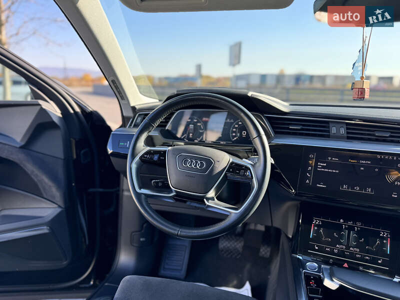 Внедорожник / Кроссовер Audi e-tron 2020 в Мукачево