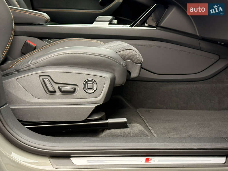 Позашляховик / Кросовер Audi e-tron 2022 в Львові