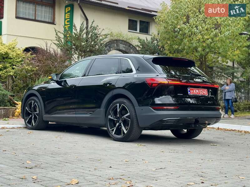 Позашляховик / Кросовер Audi e-tron 2020 в Дрогобичі