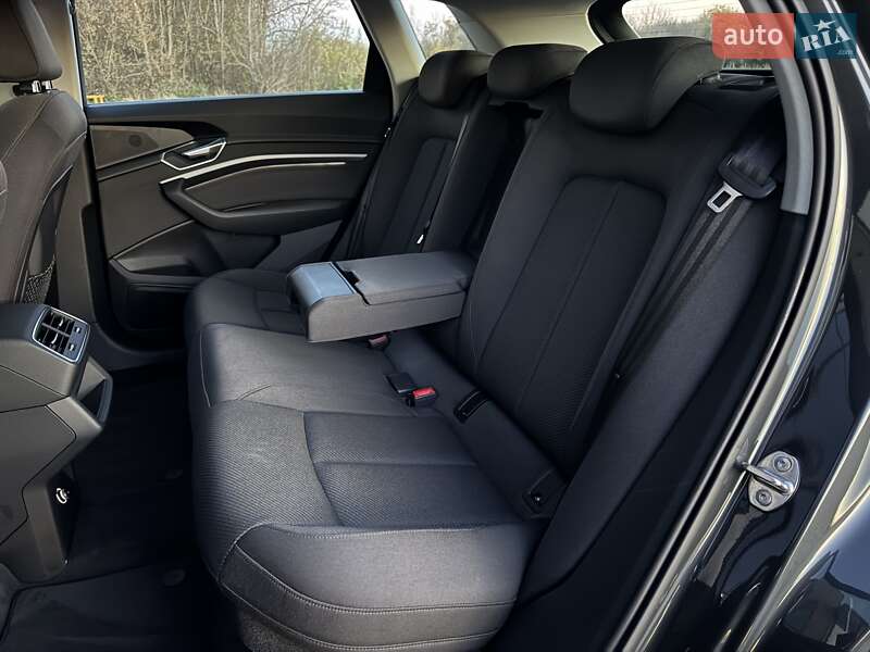 Внедорожник / Кроссовер Audi e-tron 2020 в Тернополе фото 63 Внедорожник / Кроссовер Audi e-tron 2020 в Тернополе