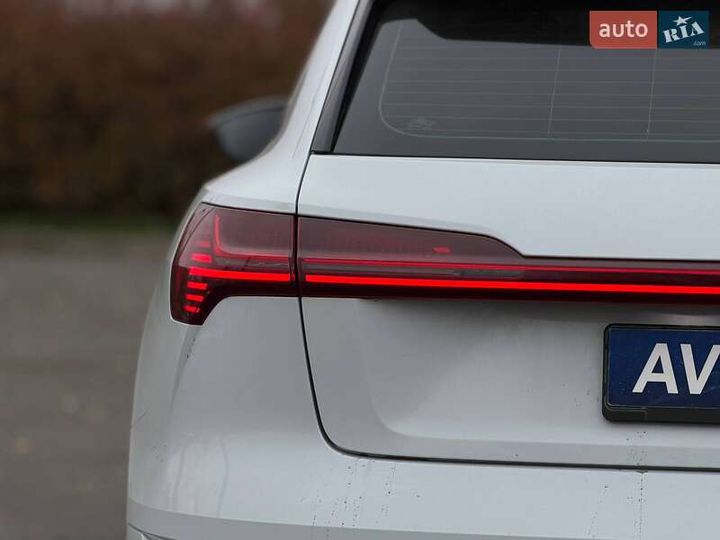 Позашляховик / Кросовер Audi e-tron 2019 в Кривому Розі фото 24 Позашляховик / Кросовер Audi e-tron 2019 в Кривому Розі
