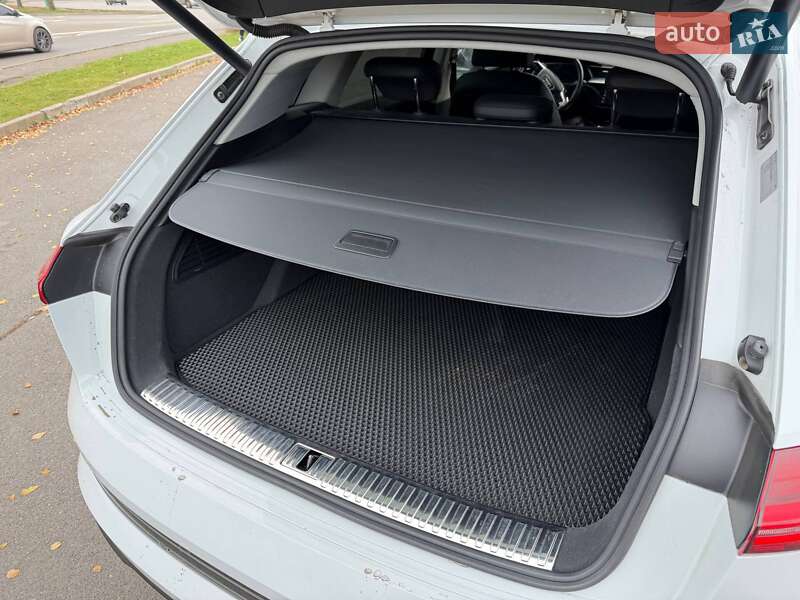 Позашляховик / Кросовер Audi e-tron 2019 в Кривому Розі фото 35 Позашляховик / Кросовер Audi e-tron 2019 в Кривому Розі