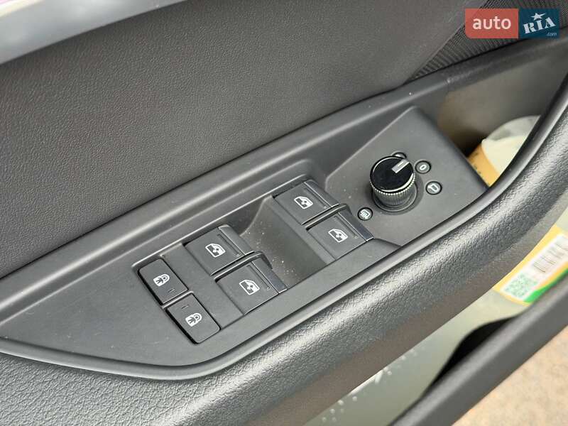 Позашляховик / Кросовер Audi e-tron 2019 в Кривому Розі фото 42 Позашляховик / Кросовер Audi e-tron 2019 в Кривому Розі