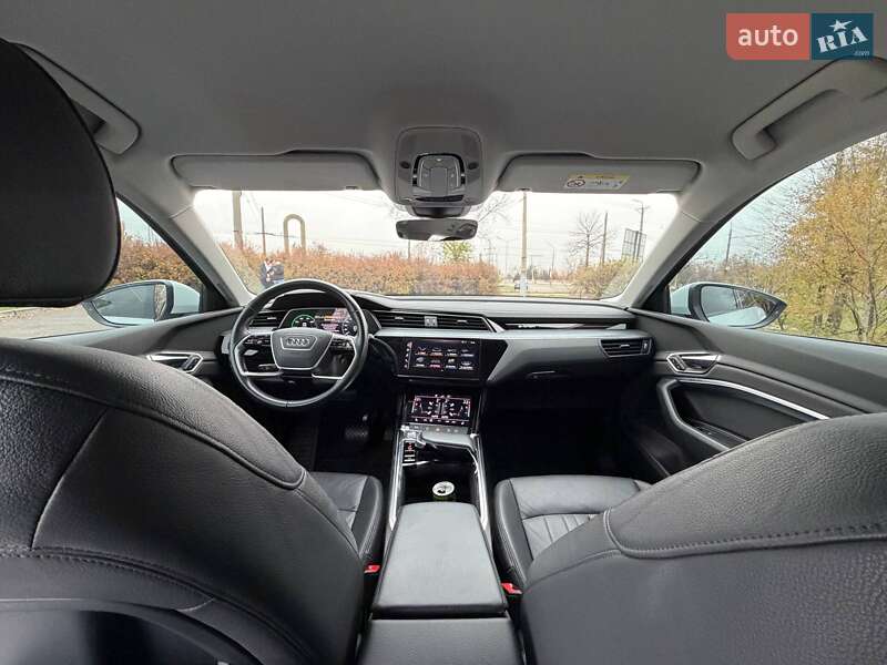 Позашляховик / Кросовер Audi e-tron 2019 в Кривому Розі фото 50 Позашляховик / Кросовер Audi e-tron 2019 в Кривому Розі