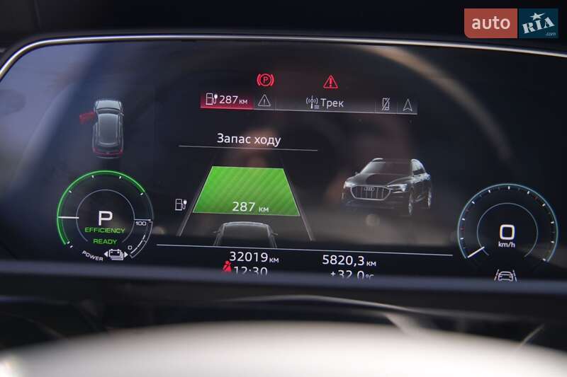 Внедорожник / Кроссовер Audi e-tron 2022 в Дубно