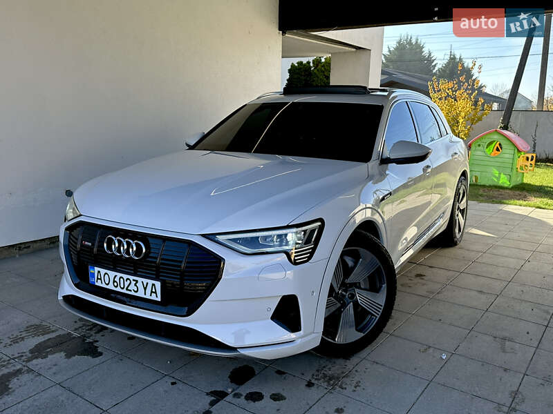 Позашляховик / Кросовер Audi e-tron 2019 в Ужгороді
