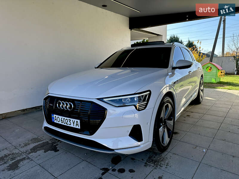Позашляховик / Кросовер Audi e-tron 2019 в Ужгороді