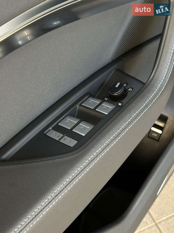 Позашляховик / Кросовер Audi e-tron 2019 в Ужгороді