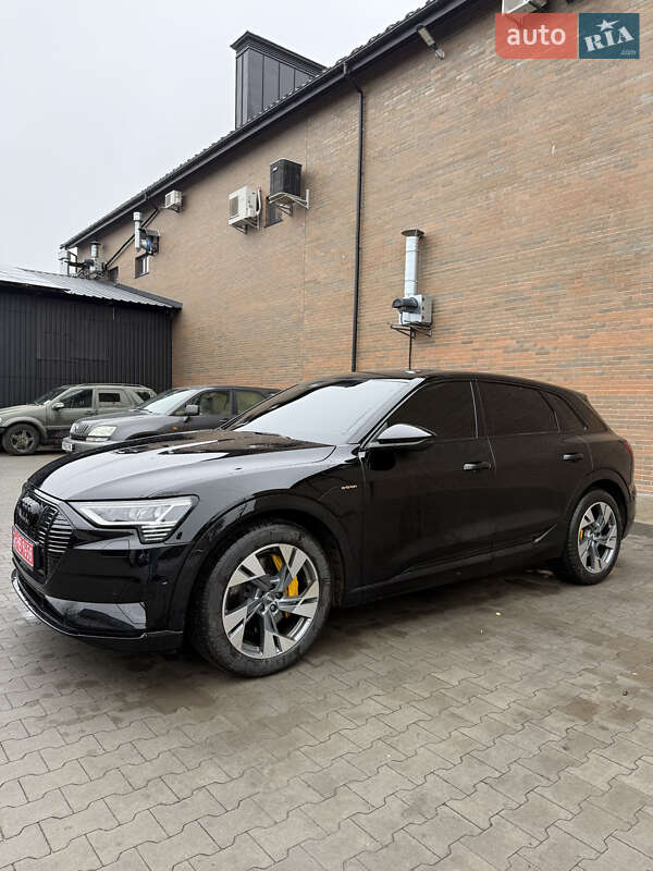 Внедорожник / Кроссовер Audi e-tron 2020 в Виннице