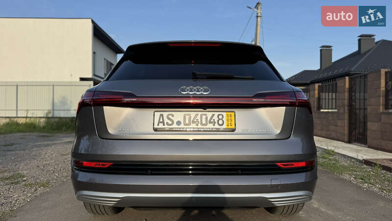 Позашляховик / Кросовер Audi e-tron 2019 в Ужгороді
